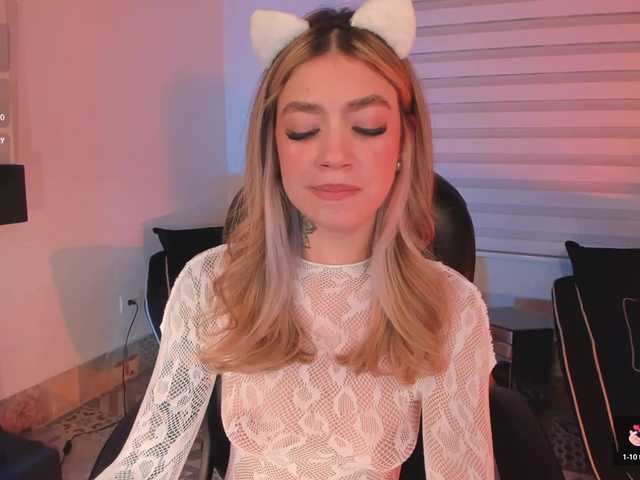 ViolettHansson live cam on BongaCams