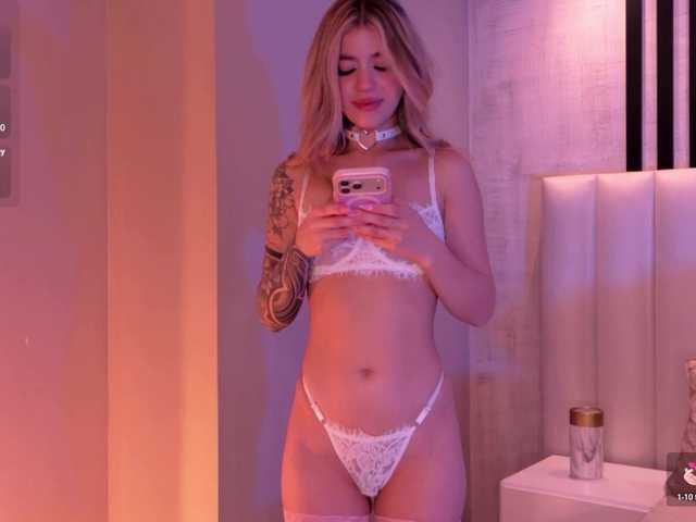 ViolettHansson live webcam show