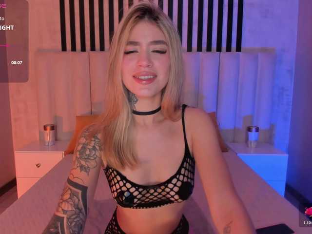 ViolettHansson live cam on BongaCams
