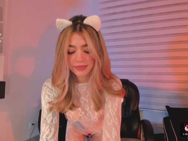ViolettHansson live cam on BongaCams