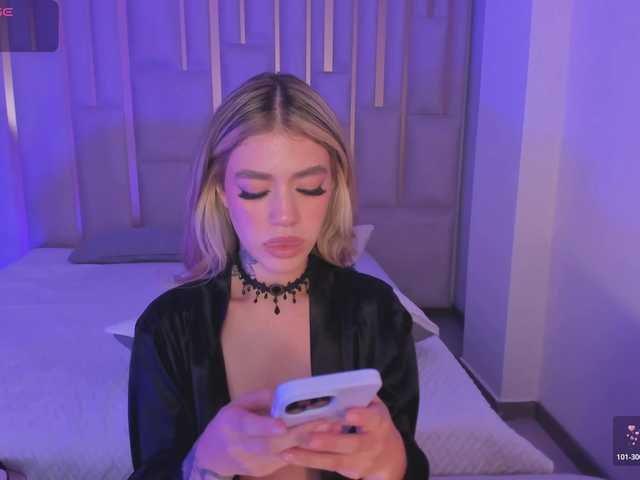 ViolettHansson's BongaCams show and profile