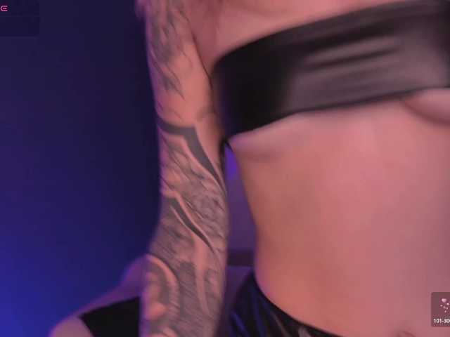 ViolettHansson live cam on BongaCams