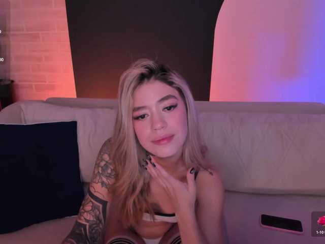 ViolettHansson live cam on BongaCams