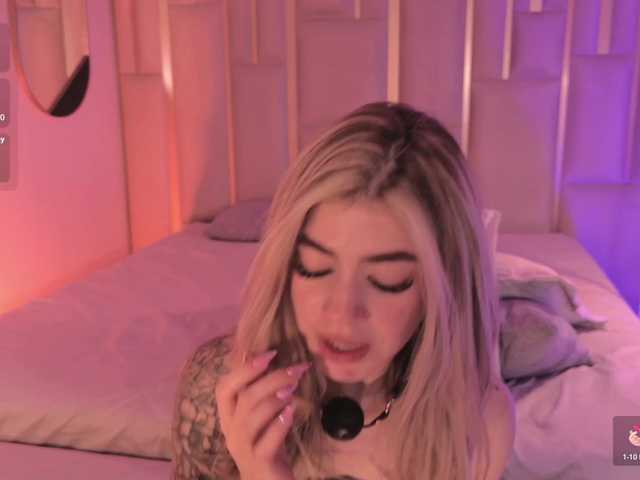 ViolettHansson live cam on BongaCams