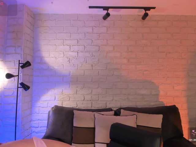 ViolettHansson live cam on BongaCams
