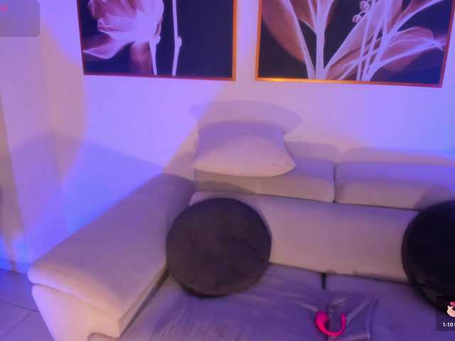 ViolettHansson live cam on UnifiedCams