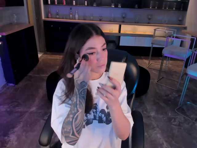 ViolettHansson live cam on BongaCams