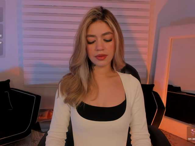 ViolettHansson live cam on BongaCams