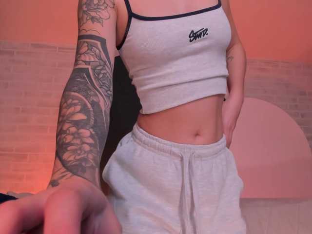 ViolettHansson live cam on BongaCams