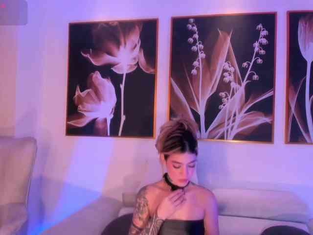 ViolettHansson webcam