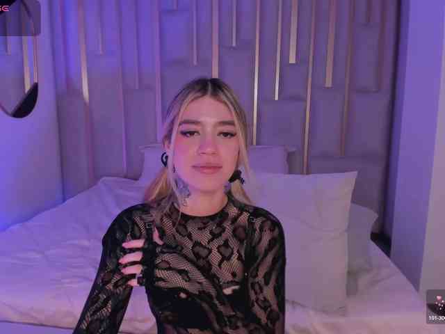ViolettHansson webcam
