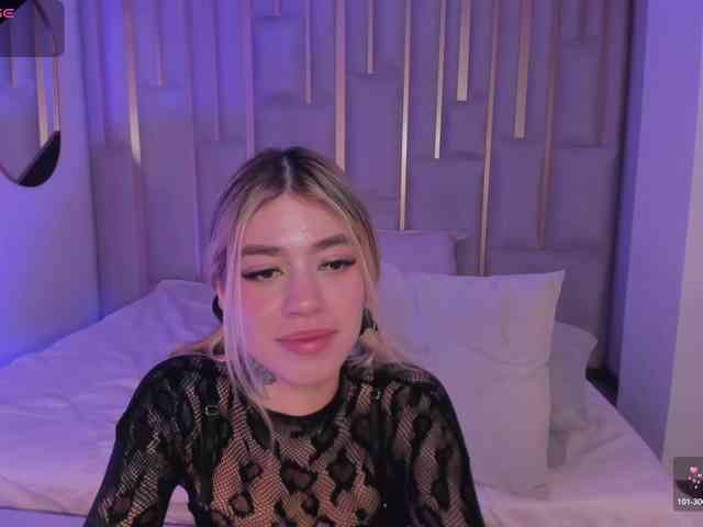 ViolettHansson webcam