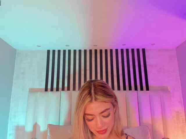 ViolettHansson webcam