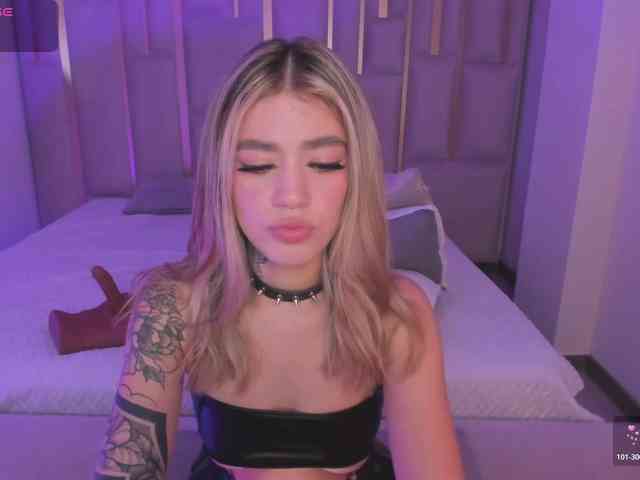 ViolettHansson webcam