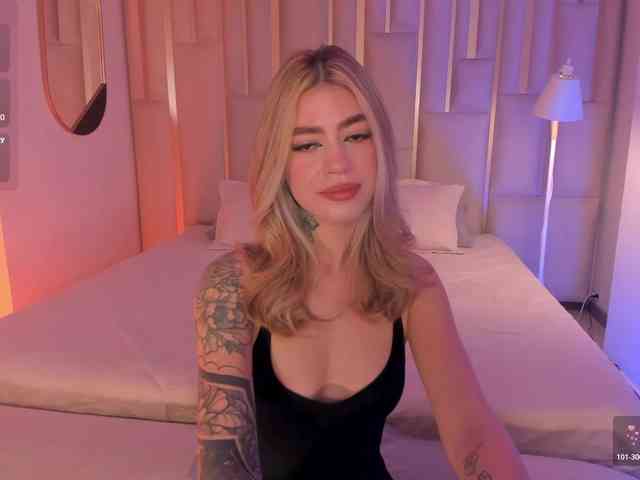 ViolettHansson Live Webcam on BongaCams