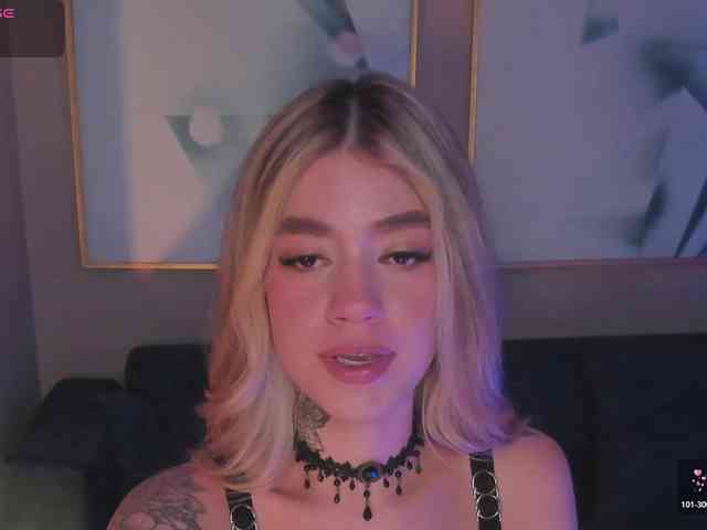 ViolettHansson webcam
