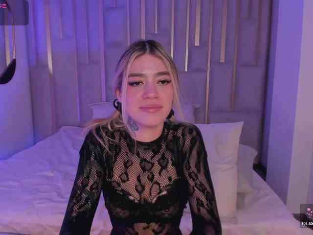 ViolettHansson webcam