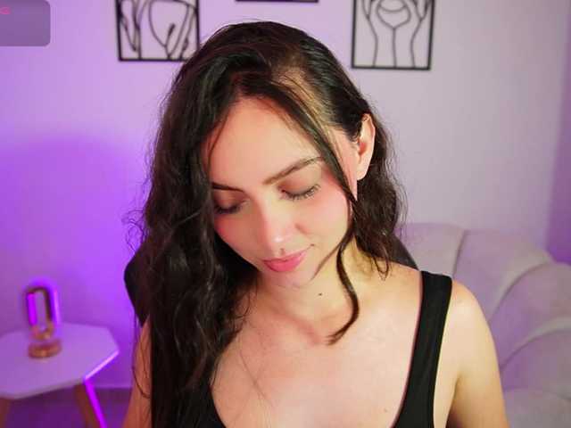 AliceHarper1 live cam on BongaCams