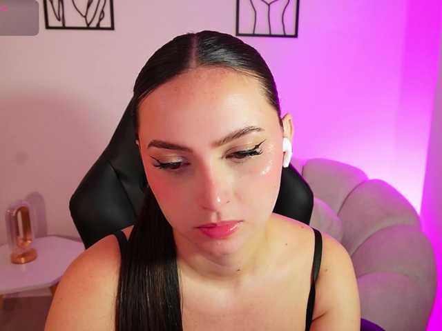AliceHarper1 live cam on BongaCams