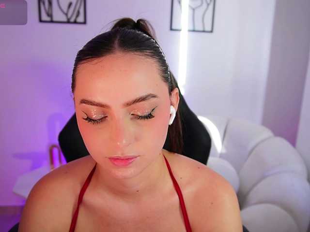AliceHarper1 live cam on BongaCams