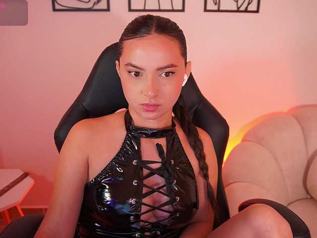 AliceHarper1 live cam on BongaCams