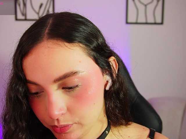 AliceHarper1 live webcam show