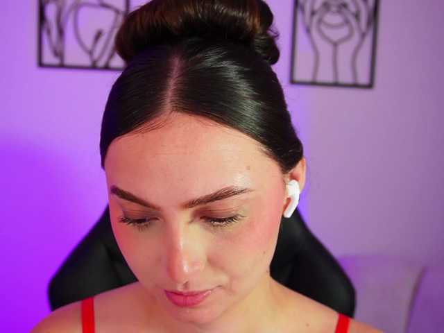 AliceHarper1 live webcam show