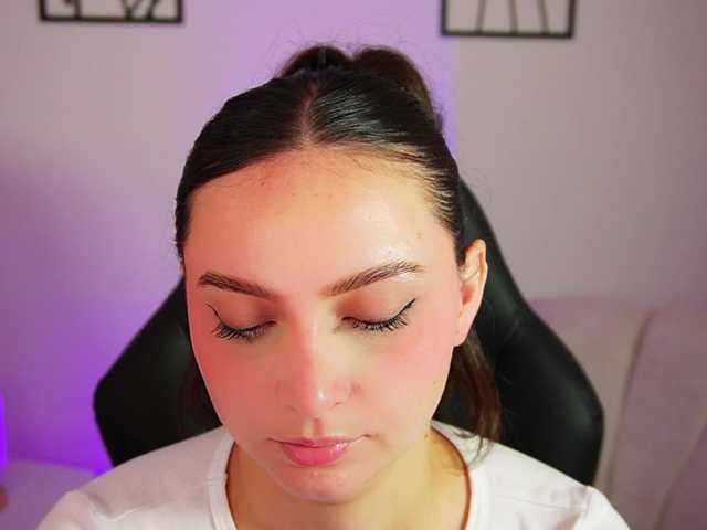 AliceHarper1 live webcam show