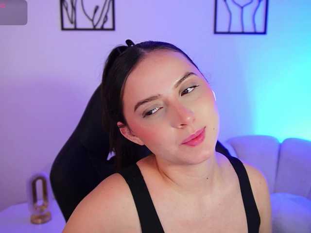 AliceHarper1 live cam on BongaCams