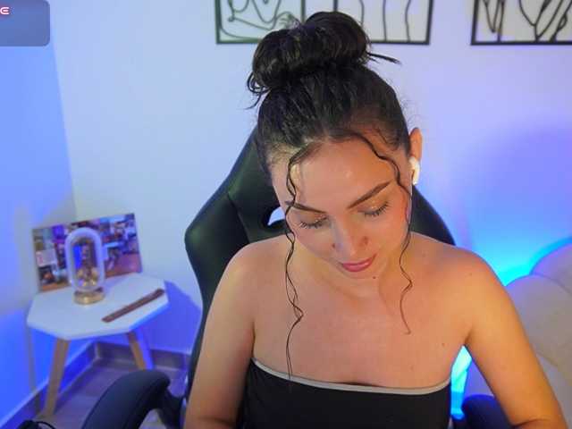 AliceHarper1 live cam