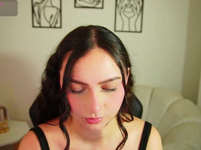 AliceHarper1 live cam on BongaCams