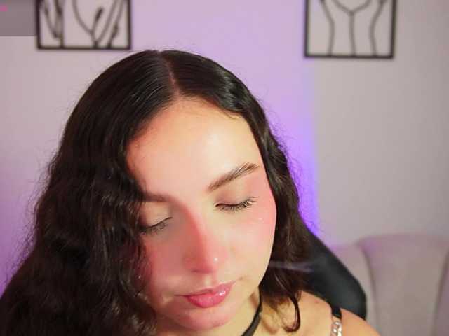AliceHarper1 live webcam show
