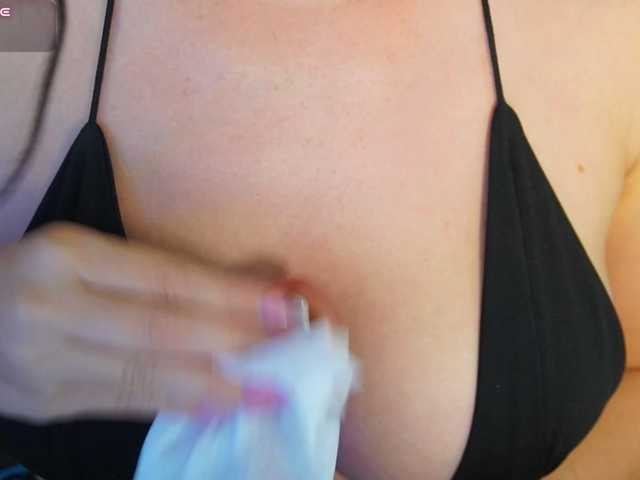 AliceHarper1 live cam on BongaCams