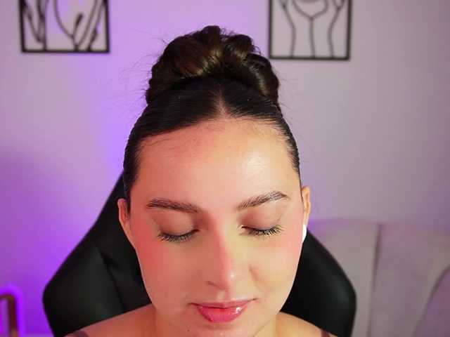 AliceHarper1 live webcam show