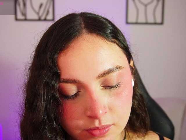AliceHarper1 live webcam show