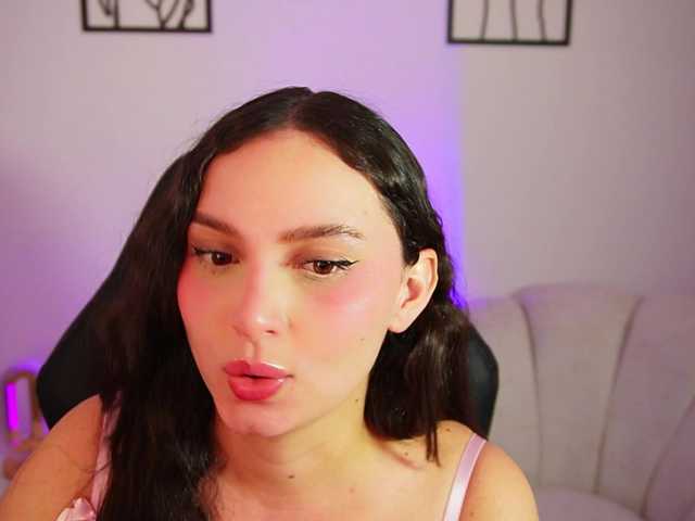 AliceHarper1 live cam on BongaCams