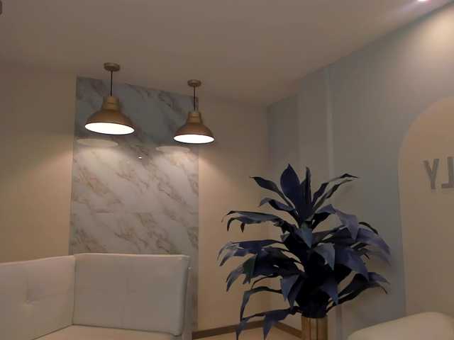 AliceHarper1's BongaCams show and profile