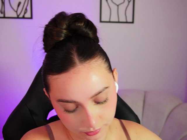 AliceHarper1 live webcam show