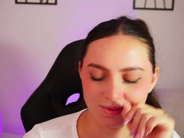 AliceHarper1 live webcam show