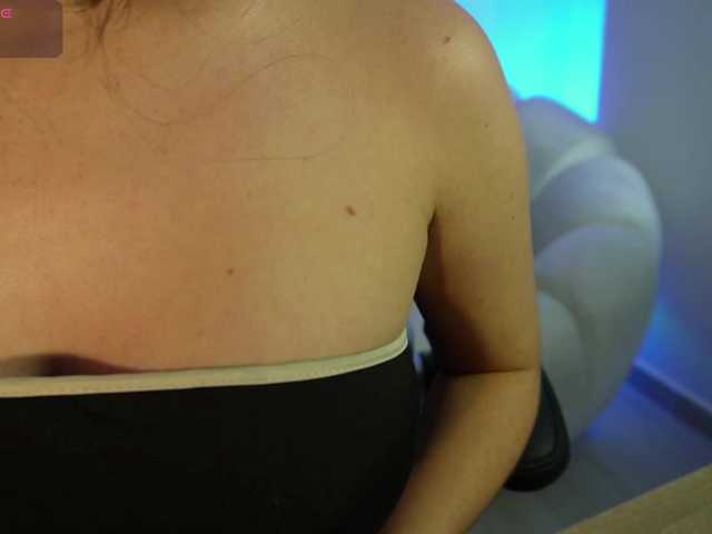 AliceHarper1 live cam on BongaCams