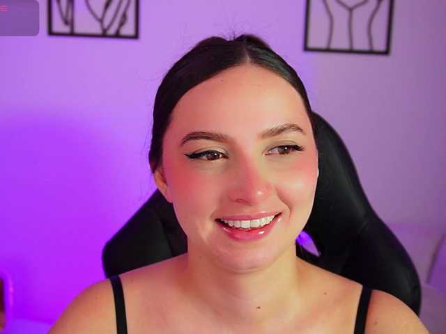 AliceHarper1 live webcam show