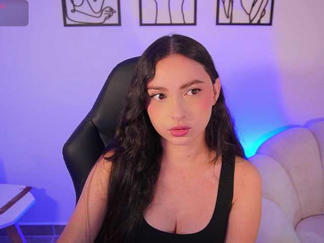 AliceHarper1 live cam on BongaCams