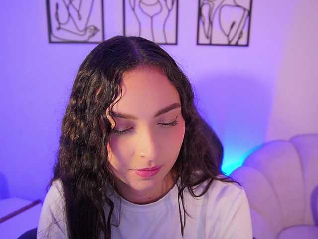 AliceHarper1 live cam on BongaCams