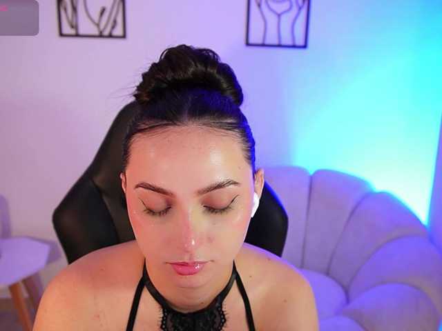 AliceHarper1 live cam on BongaCams