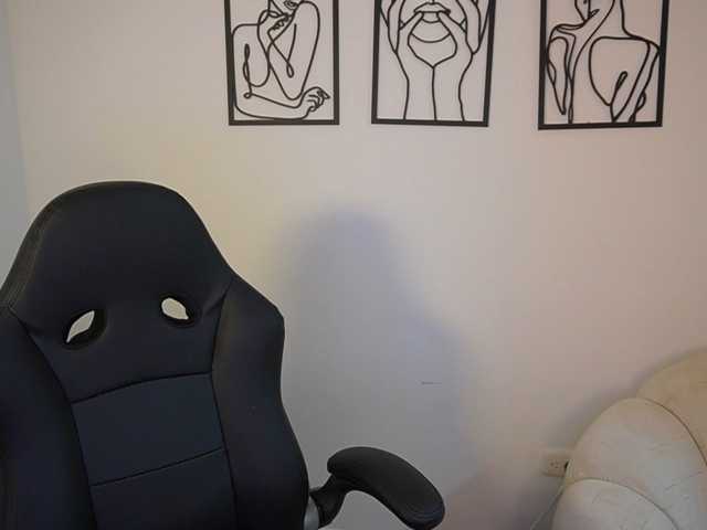 AliceHarper1 live cam on BongaCams