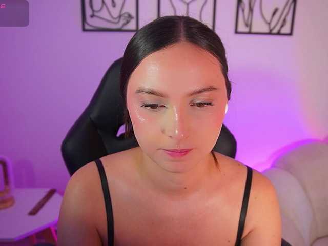 AliceHarper1 live cam preview
