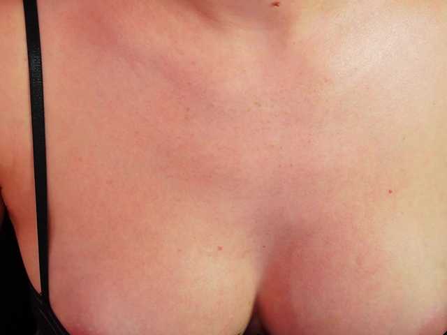 AliceHarper1 live cam on BongaCams