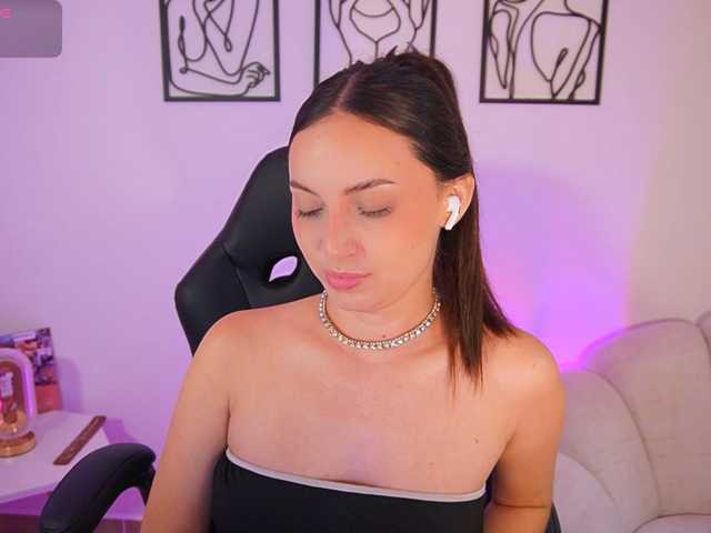 AliceHarper1 live cam on BongaCams