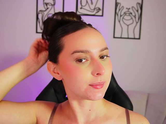 AliceHarper1 live webcam show