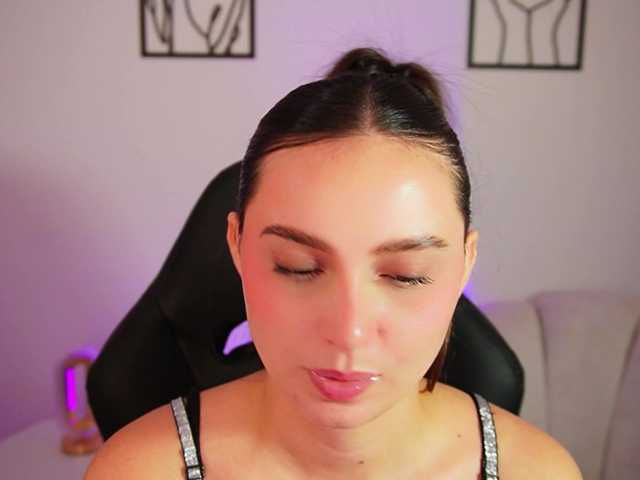 AliceHarper1 live cam on BongaCams